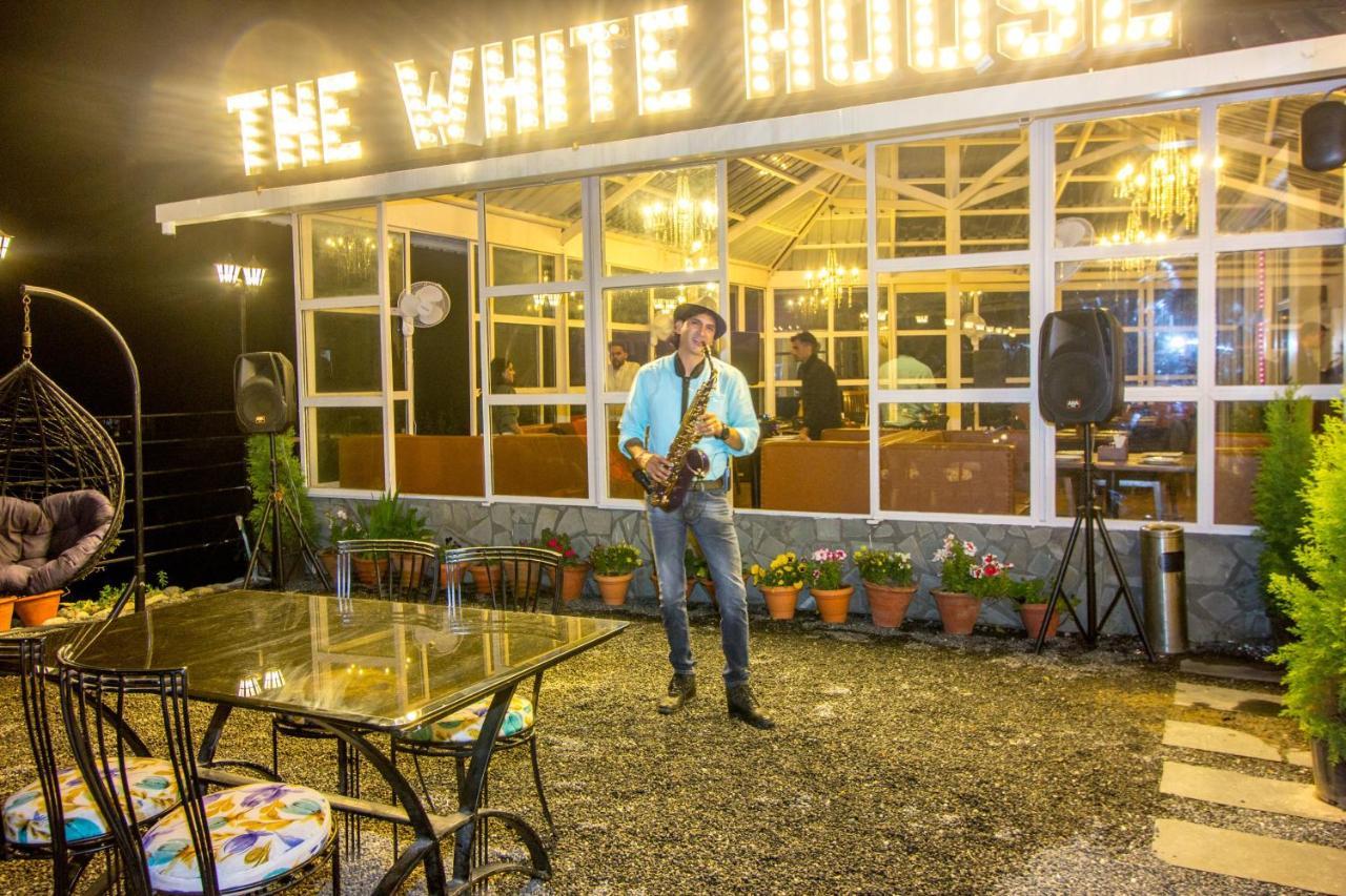 Paradise-The Whitehouse Cafe Manāli Dış mekan fotoğraf